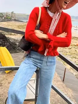 Ženski crvena pletene kardigan s ruffles i okruglog izreza, однобортный ženski vuneni džemper 2023, rana jesen